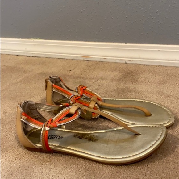 Sandals - Picture 2 of 2